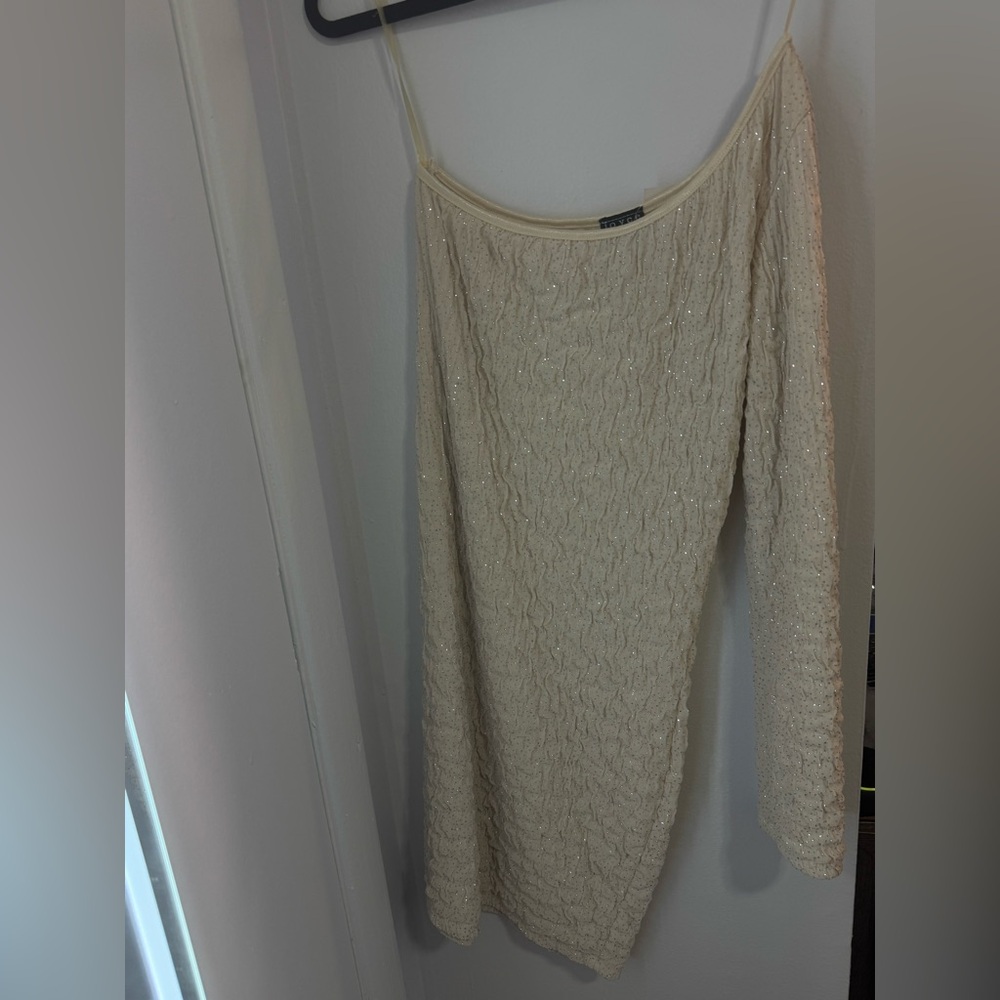 Joyce Leslie Elegant Off-Shoulder Beige Sweater